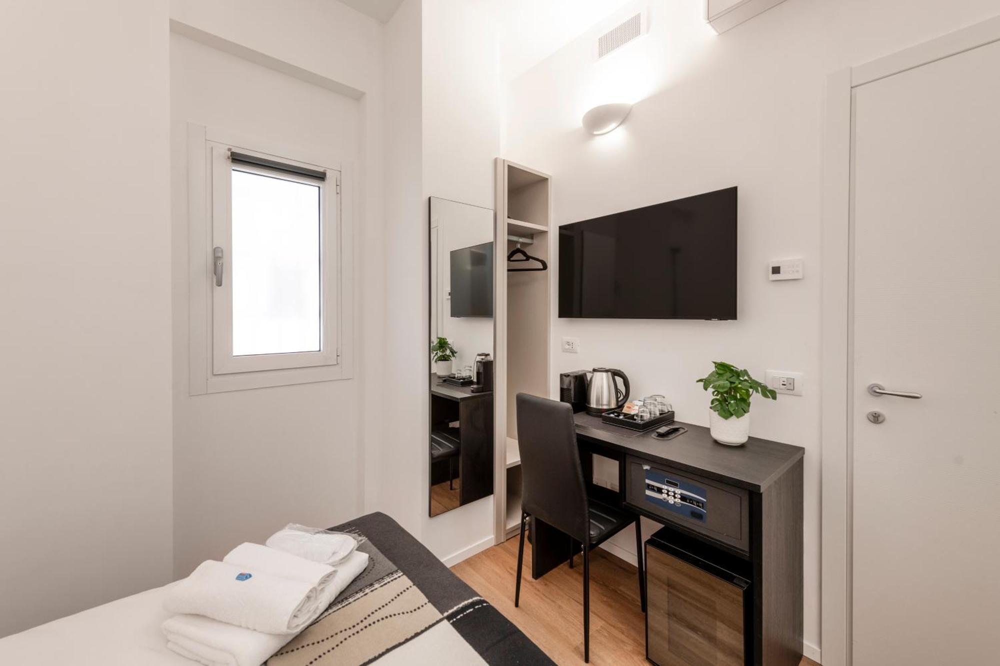 Bnbutler - Inbrera Suites - Giulianova, 1 Milan Bagian luar foto