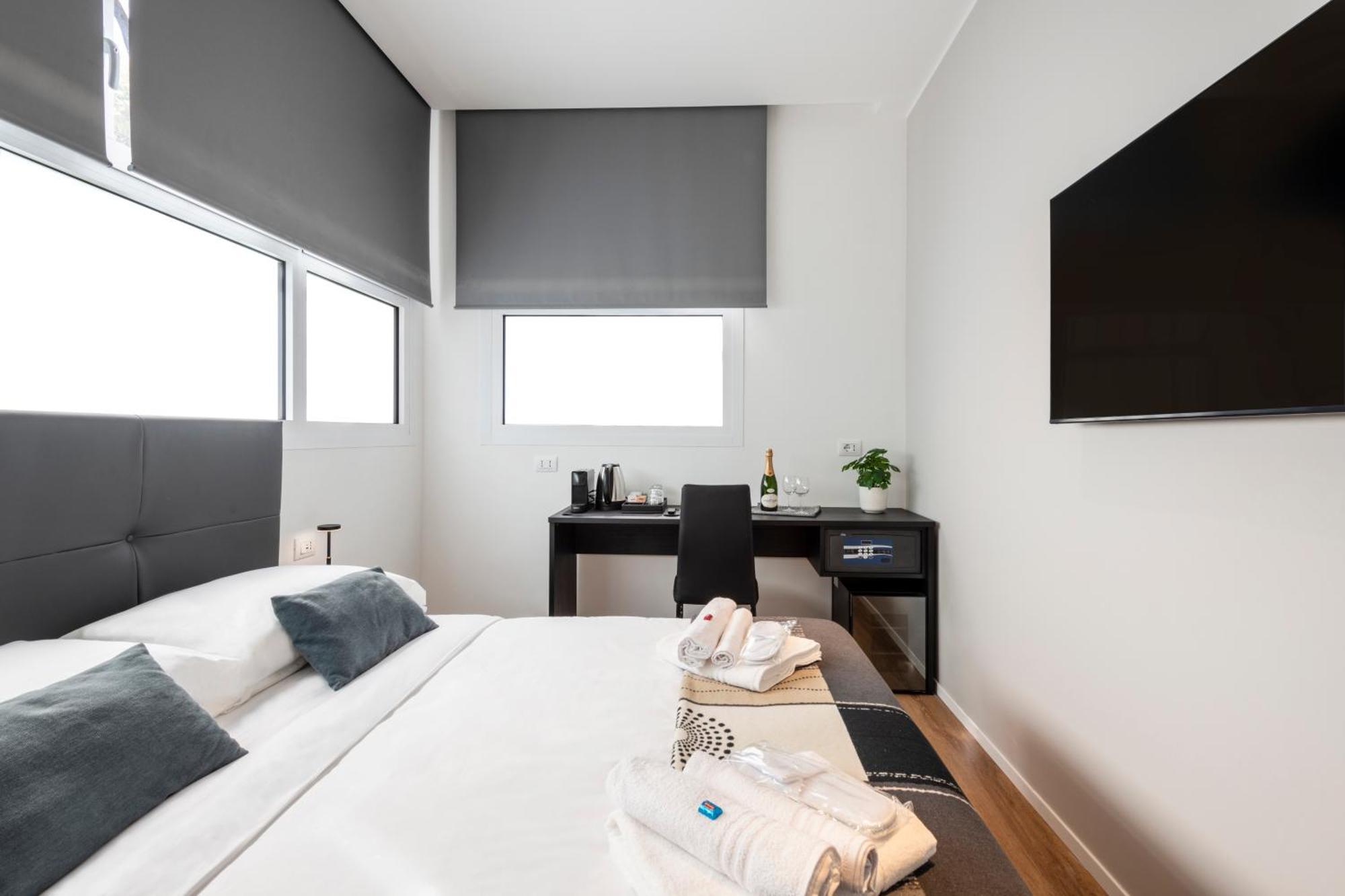 Bnbutler - Inbrera Suites - Giulianova, 1 Milan Bagian luar foto