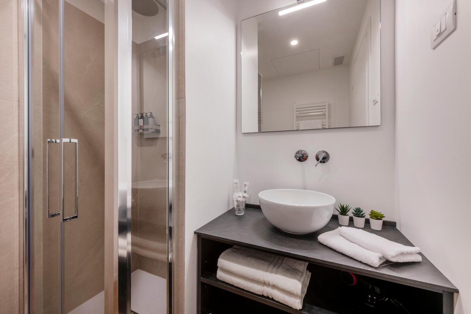 Bnbutler - Inbrera Suites - Giulianova, 1 Milan Bagian luar foto