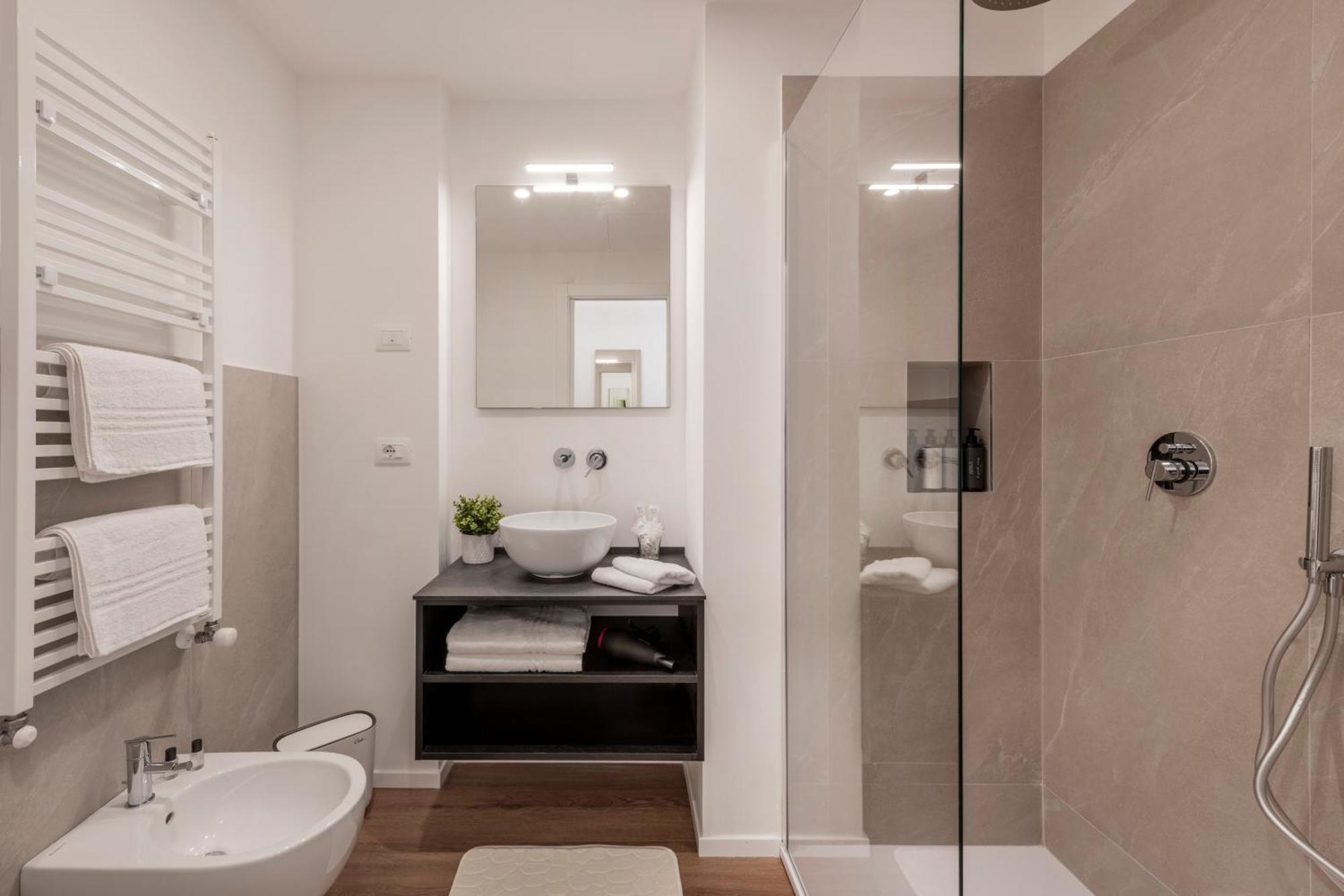 Bnbutler - Inbrera Suites - Giulianova, 1 Milan Bagian luar foto